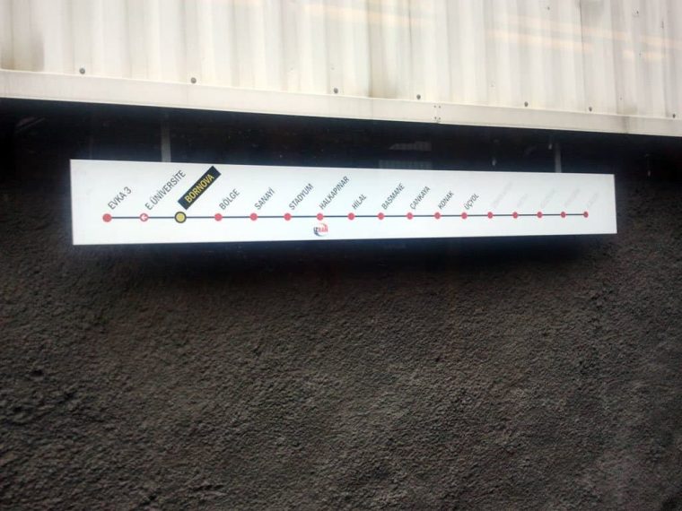 Tren, Evka-3 yönüne gider…